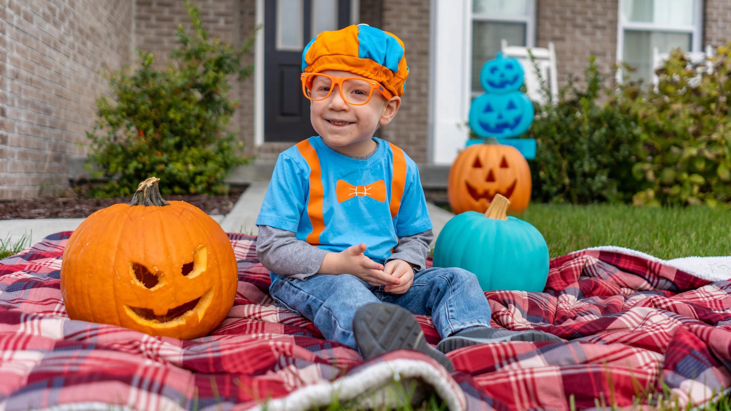 Why put out a teal pumpkin and non-food treats? Moms with kids who depend on them explain